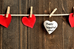 Happy-Valentine-clipped-hearts (2)